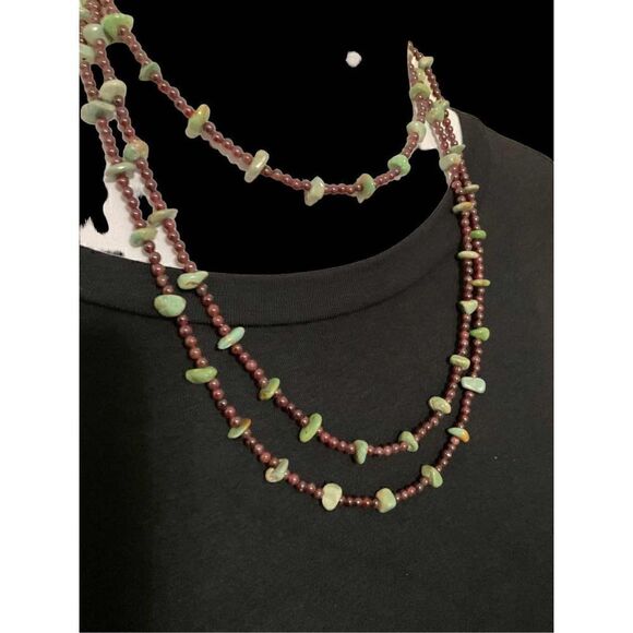 Green Turquoise and Garnet Necklace - Picture 12 of 15